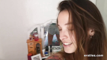 Amateur teen babe takes out and rides her dildo Thumb