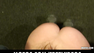 Czech girl who was called out on the street happily spread her legs for a small token Thumb