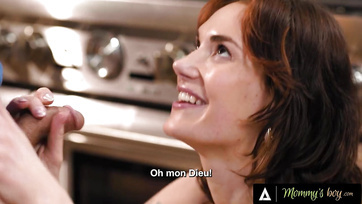 Topless mom couldn't refuse handsome and big-dick stepson Thumb