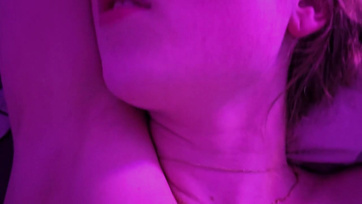 Sexy amateur babe moaned loudly while her boyfriend fingered her wet pussy Thumb